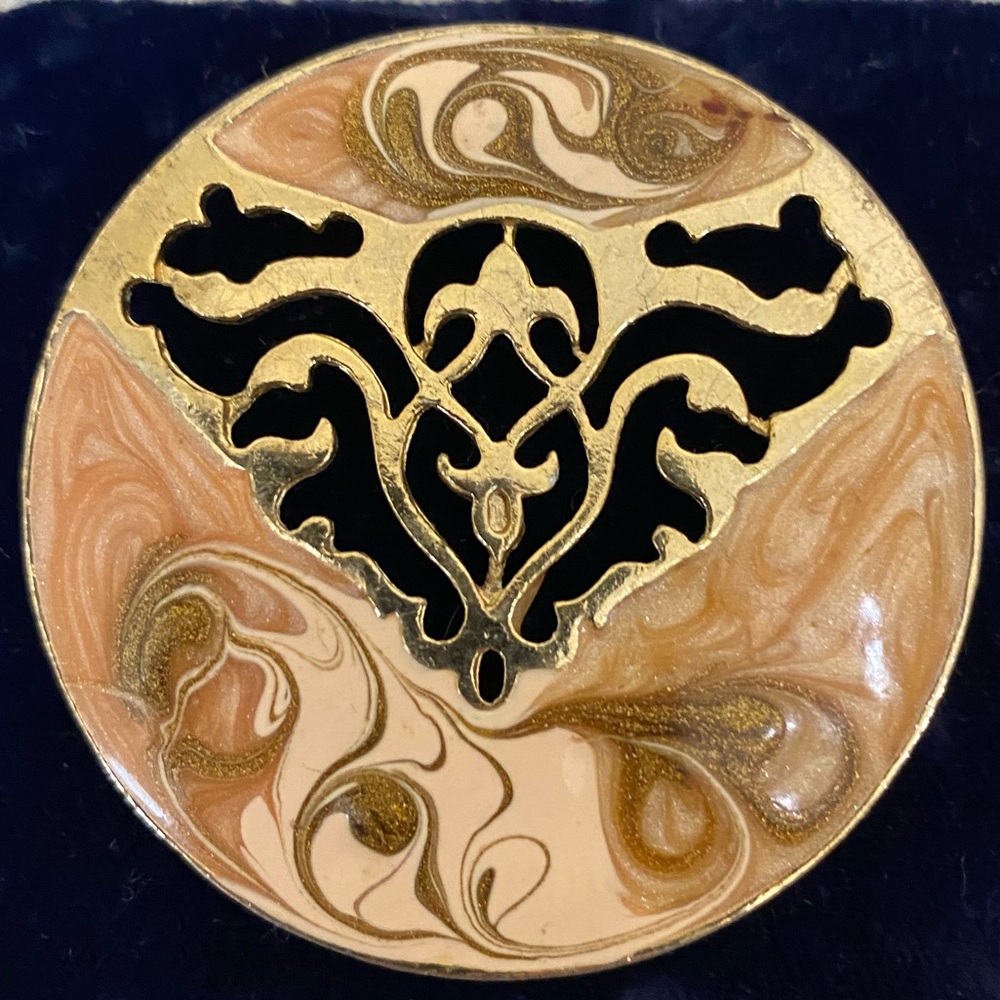 Gold and Peach vintage enamel brooch